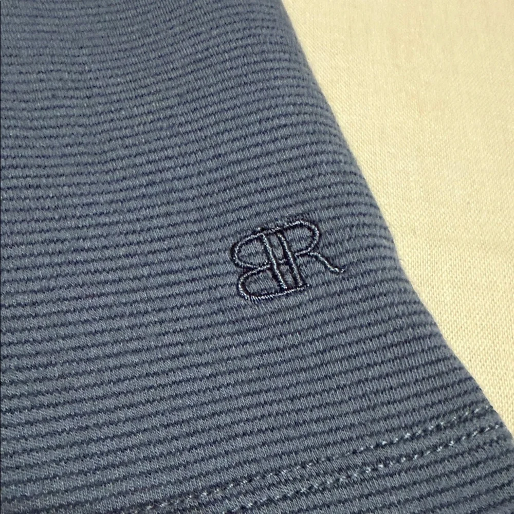 Banana Republic Luxe Touch Performance Short Sleeve T Shirt Gray & Black Stripe